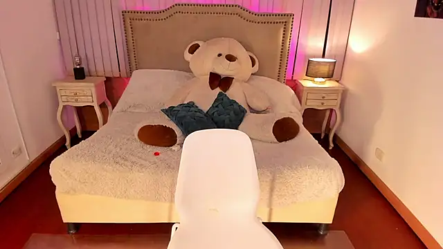 Snapshot of Valentina_Se chatting on 01/22/25, 03:31 Valentina Se online show from 01/22/25, 03:31