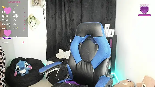 Snapshot of natasha777_v chatting on 02/25/25, 01:52 natasha777 v online show from 02/25/25, 01:52