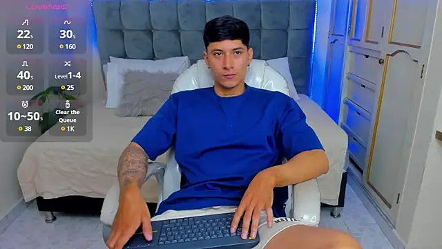 Damian23   online show from 03/18/25, 12:58