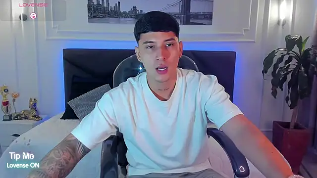 Damian23   online show from 02/08/26, 12:52