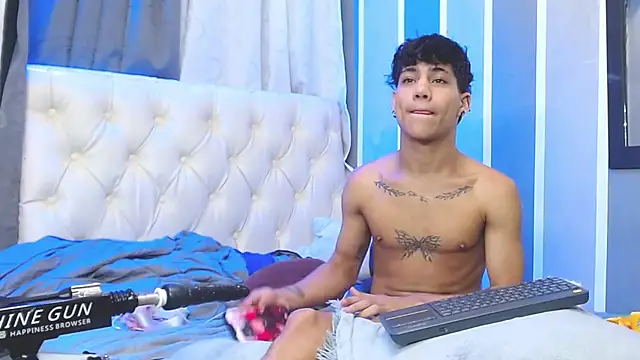 Sexys Boys Hot1 online show from 12/18/24, 08:31