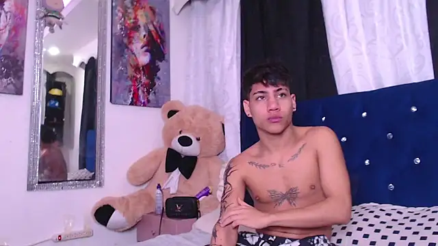 Sexys Boys Hot1 online show from 09/28/25, 05:13