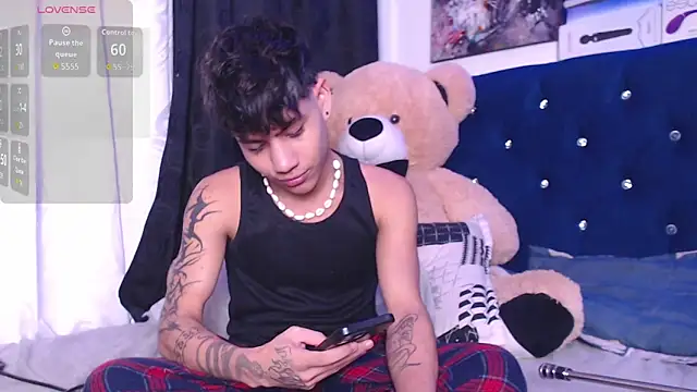 Sexys Boys Hot1 online show from 11/07/25, 02:33