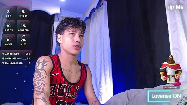 Sexys Boys Hot1 online show from 01/12/26, 12:49