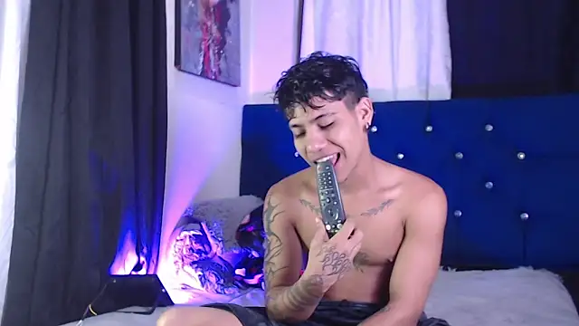 Sexys Boys Hot1 online show from 03/06/26, 01:24