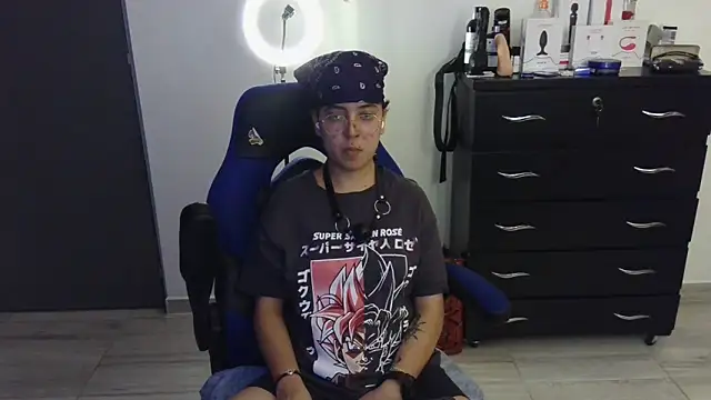 thomascooper7 online show from 02/21/25, 02:06