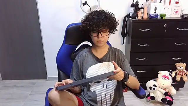 thomascooper7 online show from 09/15/25, 07:14