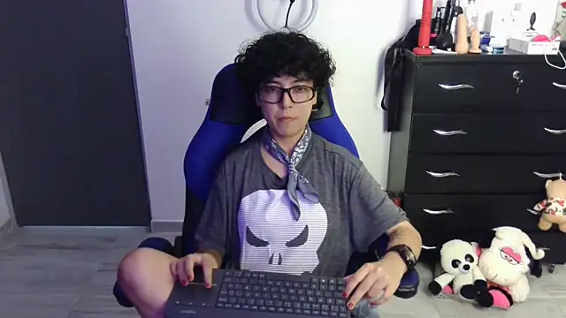 thomascooper7 online show from 03/31/26, 07:47