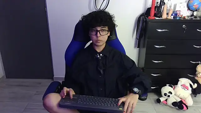 thomascooper7 online show from 04/06/26, 10:33