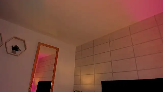 Christine Laam online show from 02/17/26, 12:12