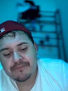Snapshot of RodeMud chatting on 05/14/26, 08:21 RodeMud online show from 05/14/26, 08:21