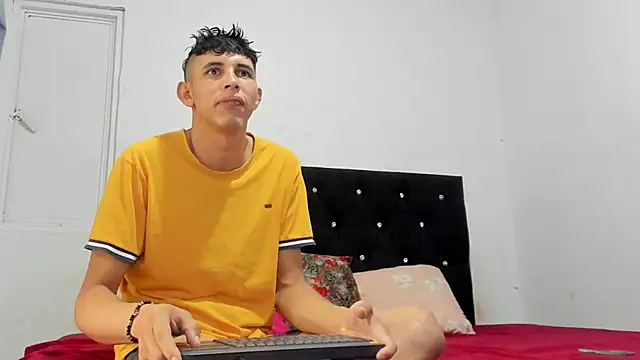 chloe evanx  online show from 01/24/25, 07:07