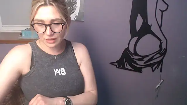 Snapshot of _sexy_lady chatting on 06/03/26, 02:33 sexy lady online show from 06/03/26, 02:33