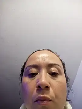 Snapshot of RenataSexy_ chatting on 01/05/25, 03:32 RenataSexy online show from 01/05/25, 03:32