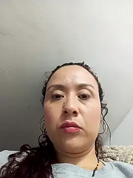 Snapshot of RenataSexy_ chatting on 02/05/25, 02:19 RenataSexy online show from 02/05/25, 02:19