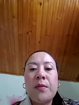 Snapshot of RenataSexy_ chatting on 10/15/25, 04:40 RenataSexy online show from 10/15/25, 04:40