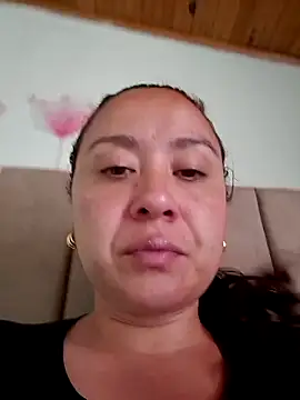 Snapshot of RenataSexy_ chatting on 12/19/25, 06:48 RenataSexy online show from 12/19/25, 06:48