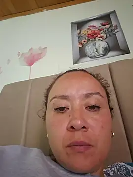 Snapshot of RenataSexy_ chatting on 02/12/26, 05:41 RenataSexy online show from 02/12/26, 05:41