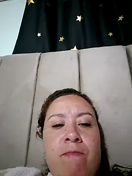 RenataSexy  online show from 06/04/26, 01:00