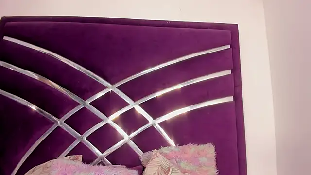 Sofia-candyht online show from 04/18/26, 05:06