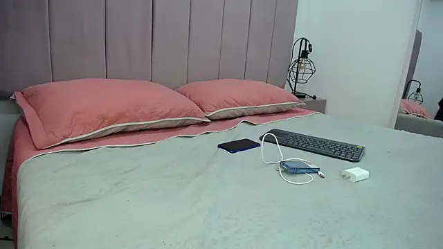 Snapshot of Nessa2905 chatting on 12/12/24, 08:53 Nessa2905 online show from 12/12/24, 08:53