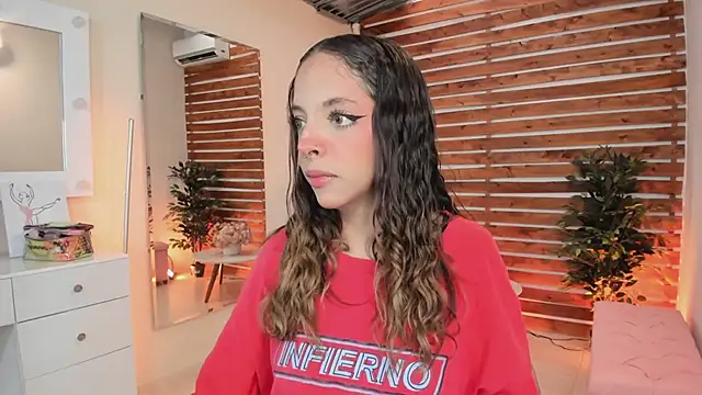 Sapphire Venuss online show from 03/15/25, 10:11