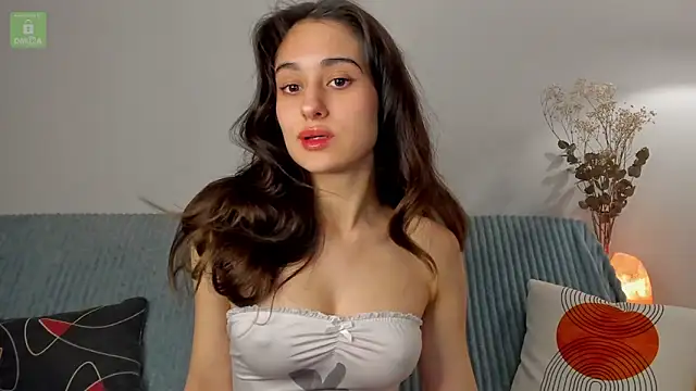 erika hoiree online show from 03/20/25, 12:40