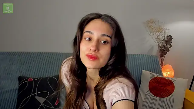 erika hoiree online show from 03/22/25, 01:11