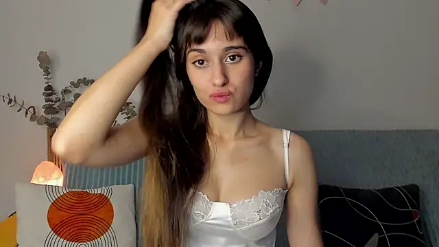 erika hoiree online show from 09/16/25, 03:29