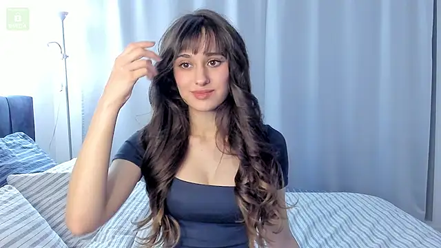 erika hoiree online show from 02/20/26, 04:09