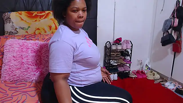 BigbootyNickyx online show from 10/20/25, 01:50