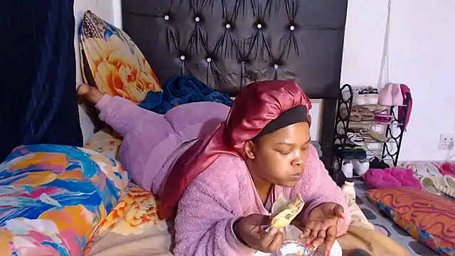 BigbootyNickyx online show from 10/29/25, 06:53