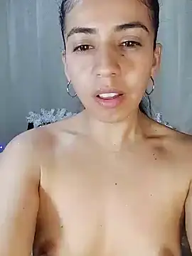 Snapshot of anngela01 chatting on 12/02/24, 01:58 anngela01 online show from 12/02/24, 01:58