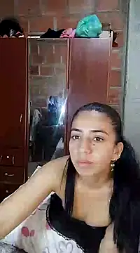 Snapshot of anngela01 chatting on 12/13/24, 04:49 anngela01 online show from 12/13/24, 04:49