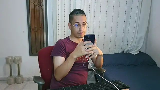 Orionferrer- online show from 12/15/25, 02:49