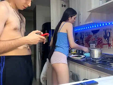 Snapshot of lunitayliam chatting on 10/31/25, 01:17 lunitayliam online show from 10/31/25, 01:17