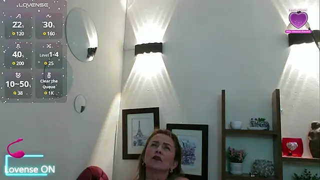Snapshot of issa_soto_ chatting on 02/03/25, 02:02 issa soto online show from 02/03/25, 02:02