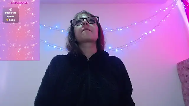 Aurora blossom   online show from 12/15/25, 07:18