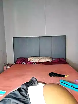 ThickPearlx23 online show from 01/09/26, 06:16