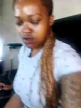 ThickPearlx23 online show from 01/19/26, 06:50