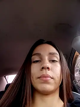 Luci And Sofi online show from 04/29/26, 08:04