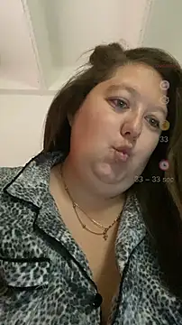 Snapshot of Chloee_ep chatting on 01/22/25, 09:54 Chloee ep online show from 01/22/25, 09:54