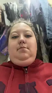 Chloee ep online show from 04/17/26, 12:08