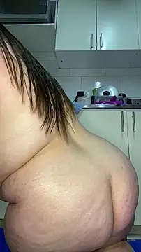 Snapshot of Chloee_ep chatting on 07/05/26, 04:19 Chloee ep online show from 07/05/26, 04:19
