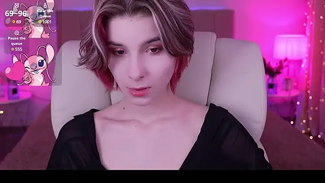 HaylaAmber online show from 01/28/25, 08:04