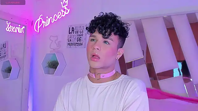 EthanCollens online show from 01/10/25, 09:42