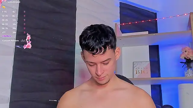 JadeSmiith  online show from 12/17/24, 09:27