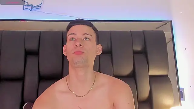 JadeSmiith  online show from 02/10/25, 08:42