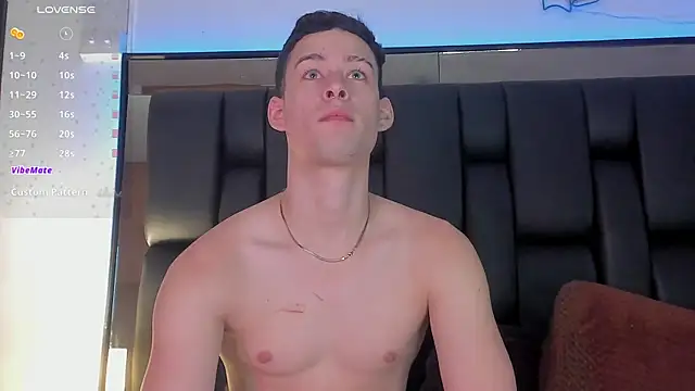 JadeSmiith  online show from 02/11/25, 08:42