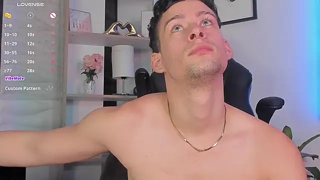 JadeSmiith  online show from 02/20/25, 01:25